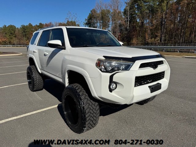 2015 Toyota 4Runner Lifted 4X4 - Photo 4 - North Chesterfield, VA 23237