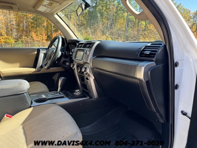 2015 Toyota 4Runner Lifted 4X4 - Photo 10 - North Chesterfield, VA 23237