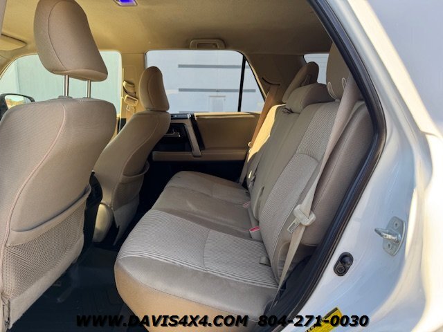 2015 Toyota 4Runner Lifted 4X4 - Photo 26 - North Chesterfield, VA 23237