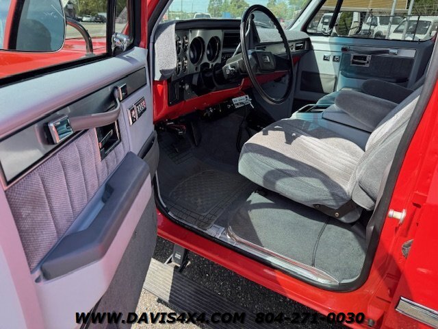 1987 Chevrolet Suburban V-10 Squarebody - Photo 2 - North Chesterfield, VA 23237