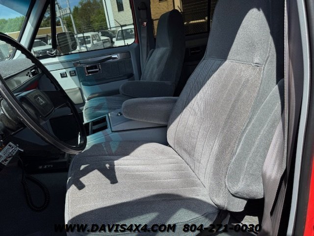 1987 Chevrolet Suburban V-10 Squarebody - Photo 11 - North Chesterfield, VA 23237