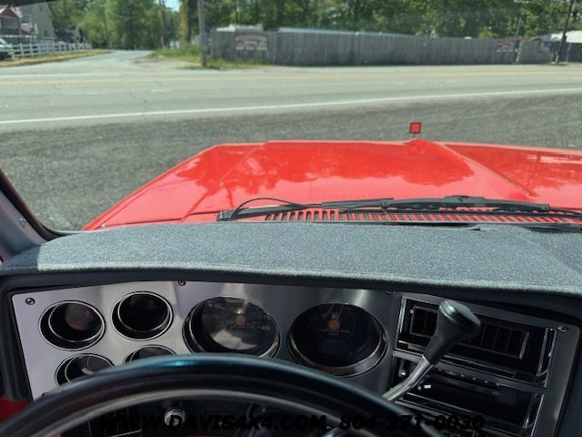 1987 Chevrolet Suburban V-10 Squarebody - Photo 16 - North Chesterfield, VA 23237