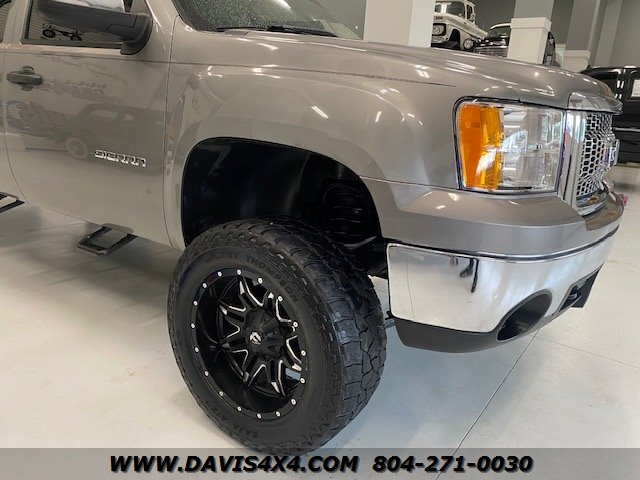 2008 GMC Sierra 1500 Lifted 4x4 Crew Cab Pickup