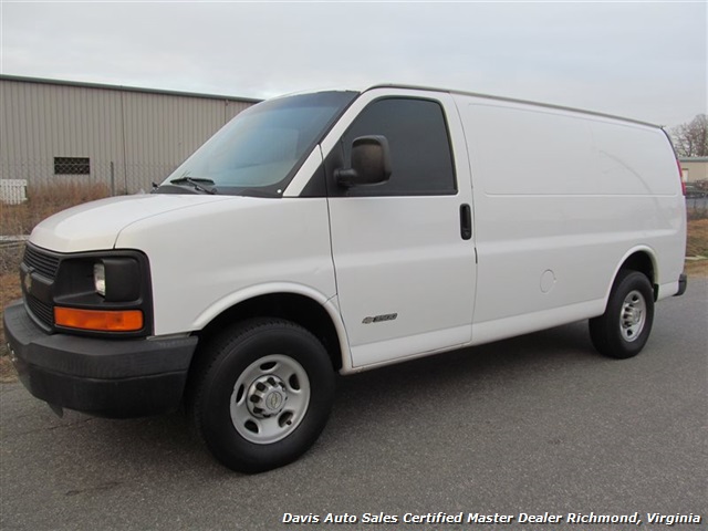 2005 Chevrolet Express 3500 Cargo Work Van - Photo 1 - North Chesterfield, VA 23237