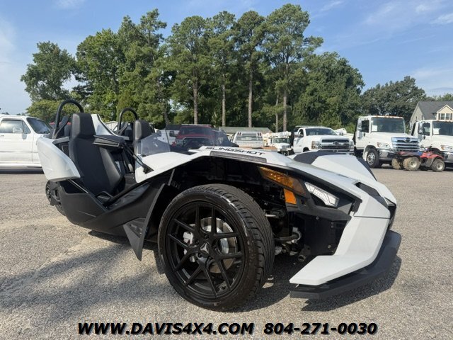 2022 Polaris Slingshot S   - Photo 1 - North Chesterfield, VA 23237