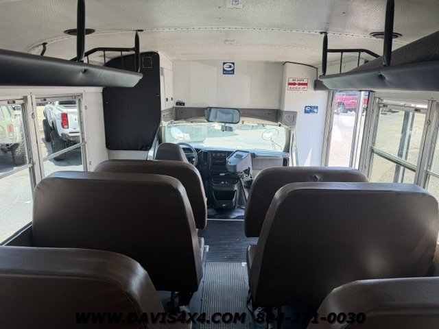 2003 CHEVROLET Express 3500 Blue Bird Mini Bus - Photo 13 - North Chesterfield, VA 23237