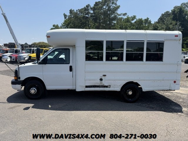 2003 CHEVROLET Express 3500 Blue Bird Mini Bus - Photo 2 - North Chesterfield, VA 23237