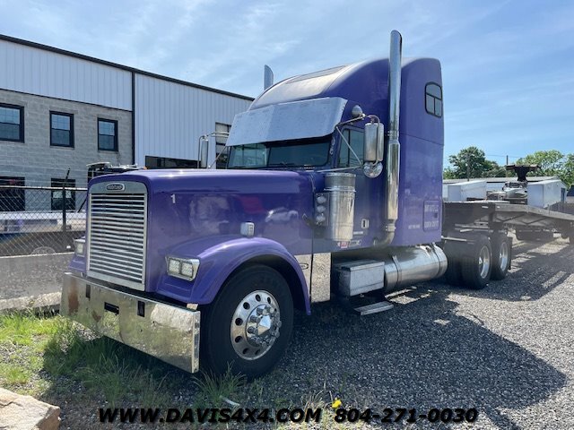 2000 Freightliner Conventional XL XL   - Photo 1 - North Chesterfield, VA 23237