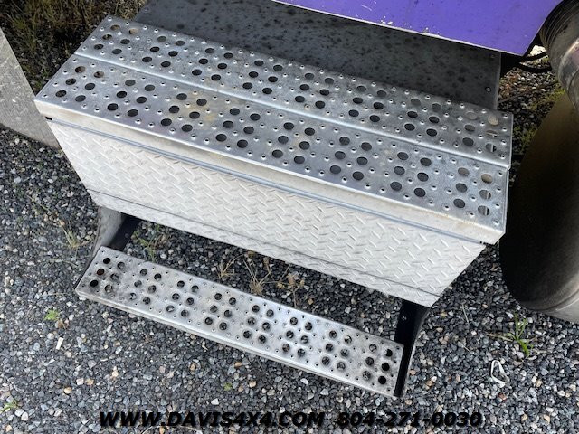 2000 Freightliner Conventional XL XL - Photo 17 - North Chesterfield, VA 23237