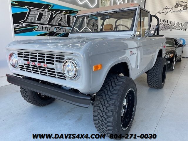 1972 Ford Bronco 4X4 Lifted Coyote Swap   - Photo 1 - North Chesterfield, VA 23237