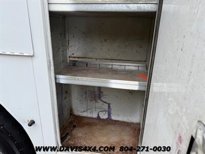 2000 Ford F-650 Superduty Utility Cummins Diesel - Photo 9 - North Chesterfield, VA 23237