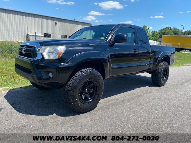 2013 Toyota Tacoma Extended/Quad Cab Lifted 4x4 Pickup