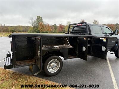 2020 Chevrolet C-5500 HD 4X4 Crew Cab Utility Dually   - Photo 8 - North Chesterfield, VA 23237