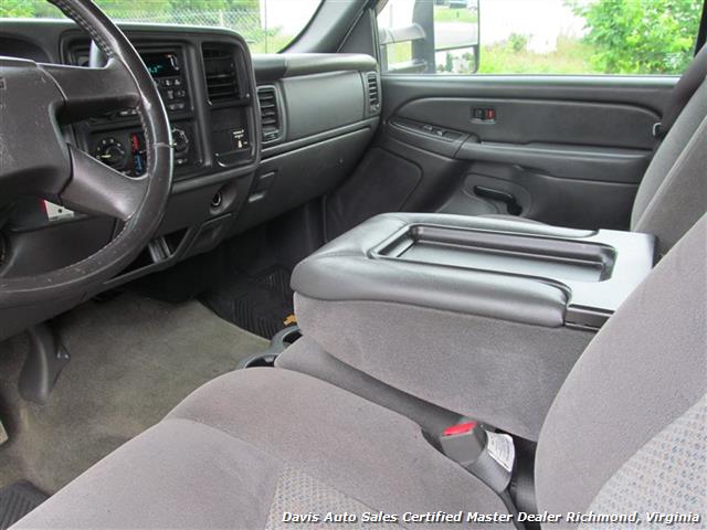 2006 Chevrolet Silverado 2500 HD LS 4X4 Extended Cab Short Bed