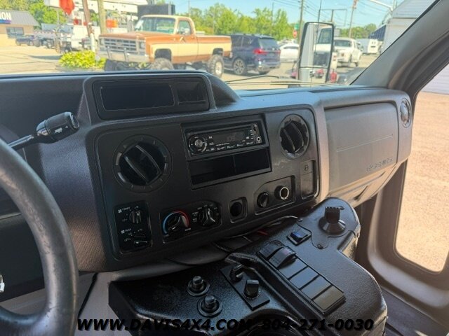 2013 Ford E350 Superduty Econoline Multi Passenger Shuttle Daycare Church Bus - Photo 14 - North Chesterfield, VA 23237