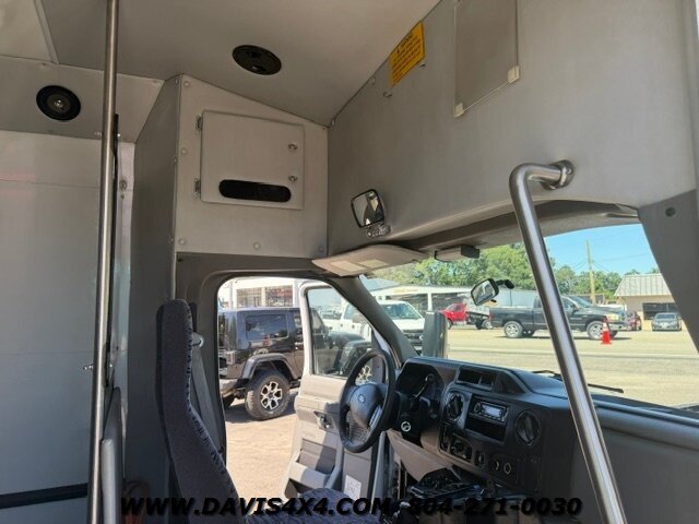 2013 Ford E350 Superduty Econoline Multi Passenger Shuttle Daycare Church Bus - Photo 20 - North Chesterfield, VA 23237