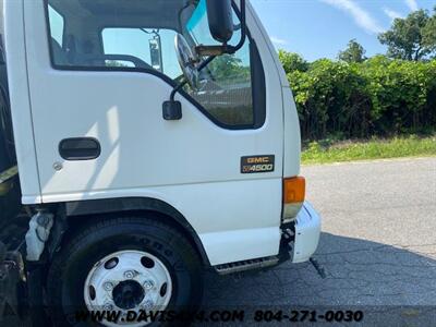 2004 GMC W4500 COE Sweeper Truck   - Photo 22 - North Chesterfield, VA 23237