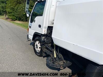 2004 GMC W4500 COE Sweeper Truck   - Photo 16 - North Chesterfield, VA 23237