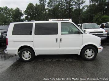 2005 GMC Safari SL AWD Passenger   - Photo 8 - North Chesterfield, VA 23237