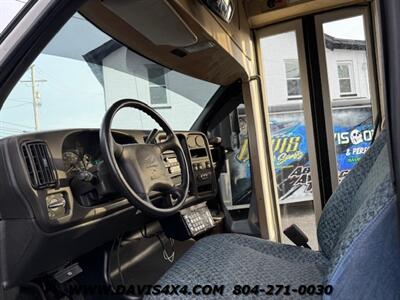 2010 Chevrolet Kodiak C4500 Passenger Bus   - Photo 5 - North Chesterfield, VA 23237