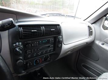 1996 Ford Explorer XLT 4X4   - Photo 8 - North Chesterfield, VA 23237