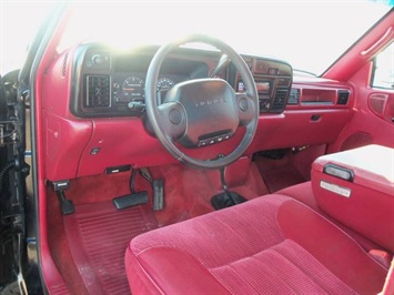 1995 Dodge Ram 2500 LT (SOLD)   - Photo 2 - North Chesterfield, VA 23237