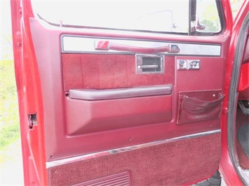 1987 Chevrolet R/V 10 Series V10 Silverado (SOLD)   - Photo 13 - North Chesterfield, VA 23237