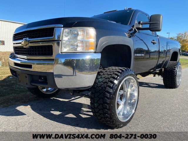 2007 Chevrolet Silverado 2500 HD Regular Cab Long Bed 4x4 Lifted Pickup