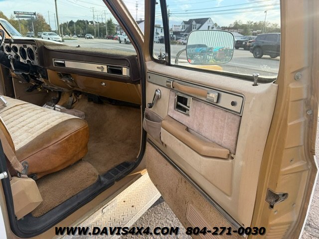 1984 Chevrolet C-20 Bedzilla Squarebody - Photo 11 - North Chesterfield, VA 23237