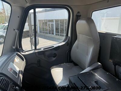 2015 Freightliner M2 106 Bucket Truck   - Photo 8 - North Chesterfield, VA 23237