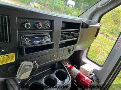 2010 Chevrolet Express 4500 4 x 4 Shuttle/Passenger Bus   - Photo 22 - North Chesterfield, VA 23237