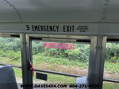 2010 Chevrolet Express 4500 4 x 4 Shuttle/Passenger Bus   - Photo 29 - North Chesterfield, VA 23237