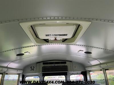 2010 Chevrolet Express 4500 4 x 4 Shuttle/Passenger Bus   - Photo 27 - North Chesterfield, VA 23237