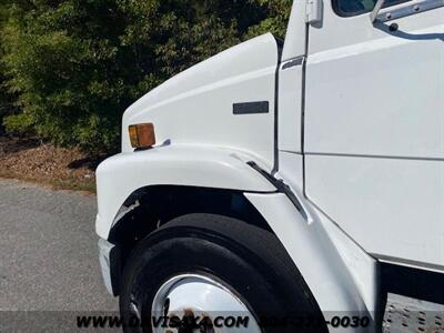 2000 Freightliner FL70 Utility Bucket Work Truck   - Photo 18 - North Chesterfield, VA 23237