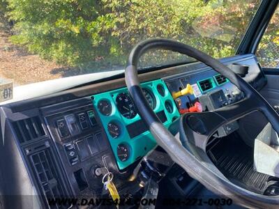 2000 Freightliner FL70 Utility Bucket Work Truck   - Photo 9 - North Chesterfield, VA 23237