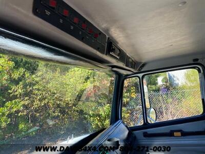 2000 Freightliner FL70 Utility Bucket Work Truck   - Photo 11 - North Chesterfield, VA 23237