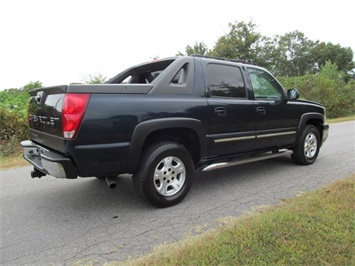 2005 Chevrolet Avalanche 1500 LT (SOLD)   - Photo 4 - North Chesterfield, VA 23237