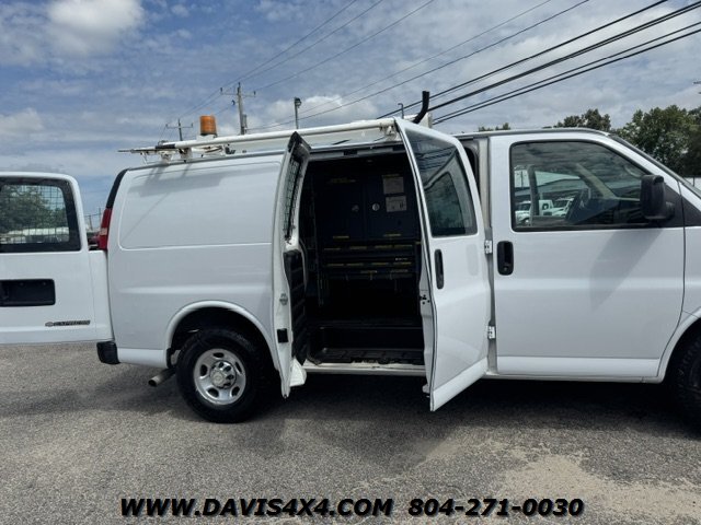 2011 Chevrolet Express 2500 Work/ Commercial Van - Photo 2 - North Chesterfield, VA 23237