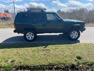 2001 Jeep Cherokee Box Body 4x4 Limited Lifted   - Photo 15 - North Chesterfield, VA 23237