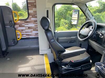 2015 Ford E-350 Superduty Econoline Passenger Carrying Bus   - Photo 19 - North Chesterfield, VA 23237