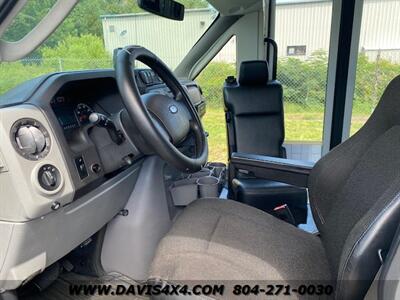 2015 Ford E-350 Superduty Econoline Passenger Carrying Bus   - Photo 7 - North Chesterfield, VA 23237