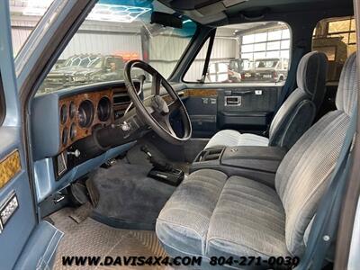 1990 Chevrolet Suburban V2500   - Photo 7 - North Chesterfield, VA 23237