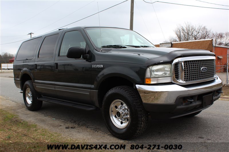 2004 Ford Excursion XLT 4x4 SUV Loaded With 3rd Row Seating (SOLD)