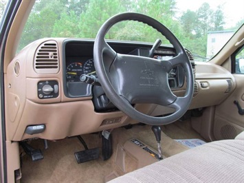 1995 Chevrolet K1500 Cheyenne (SOLD)   - Photo 11 - North Chesterfield, VA 23237