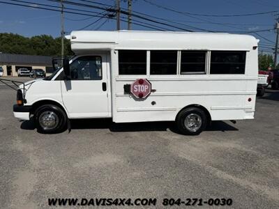 2004 CHEVROLET Express Thomas 14 Passenger Bus   - Photo 2 - North Chesterfield, VA 23237