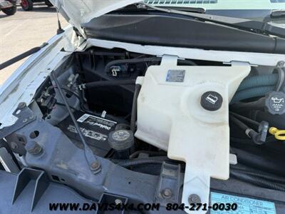 2004 CHEVROLET Express Thomas 14 Passenger Bus   - Photo 22 - North Chesterfield, VA 23237