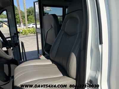 2004 CHEVROLET Express Thomas 14 Passenger Bus   - Photo 9 - North Chesterfield, VA 23237