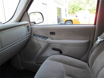 2003 Chevrolet Silverado 2500 LS (SOLD)   - Photo 4 - North Chesterfield, VA 23237