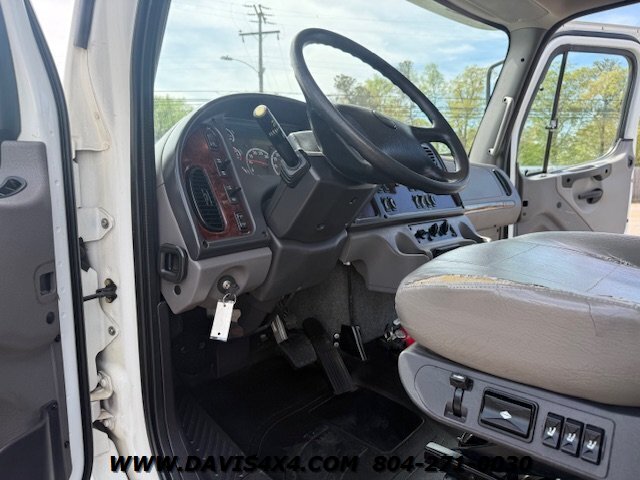 2020 Freightliner M2 106 - Photo 7 - North Chesterfield, VA 23237