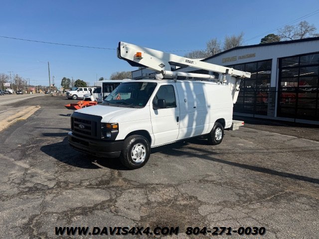 2011 Ford E-350 Versalift Bucket Van  